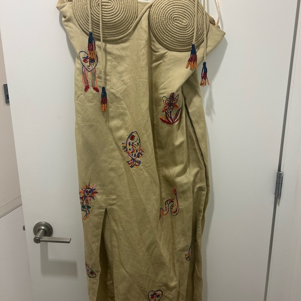 Farm Rio Embriodered Beige Strapless Dress